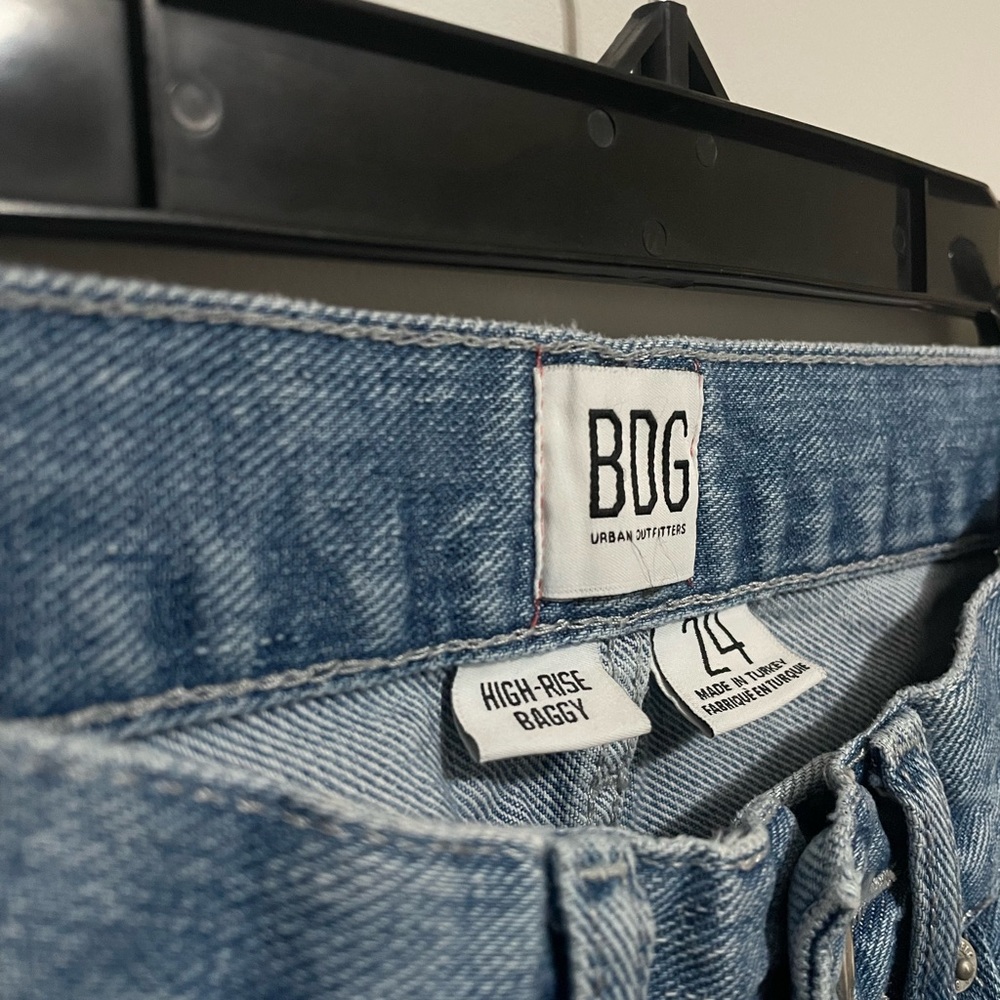 BDG Jeans - Picture 5 of 5